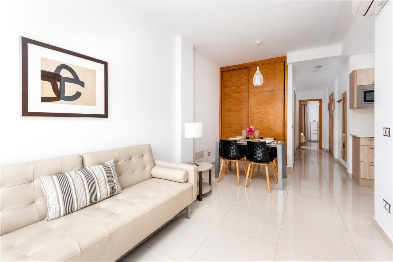 Apartamentos Las Palmeras Пуерто-де-Моган Екстер'єр фото