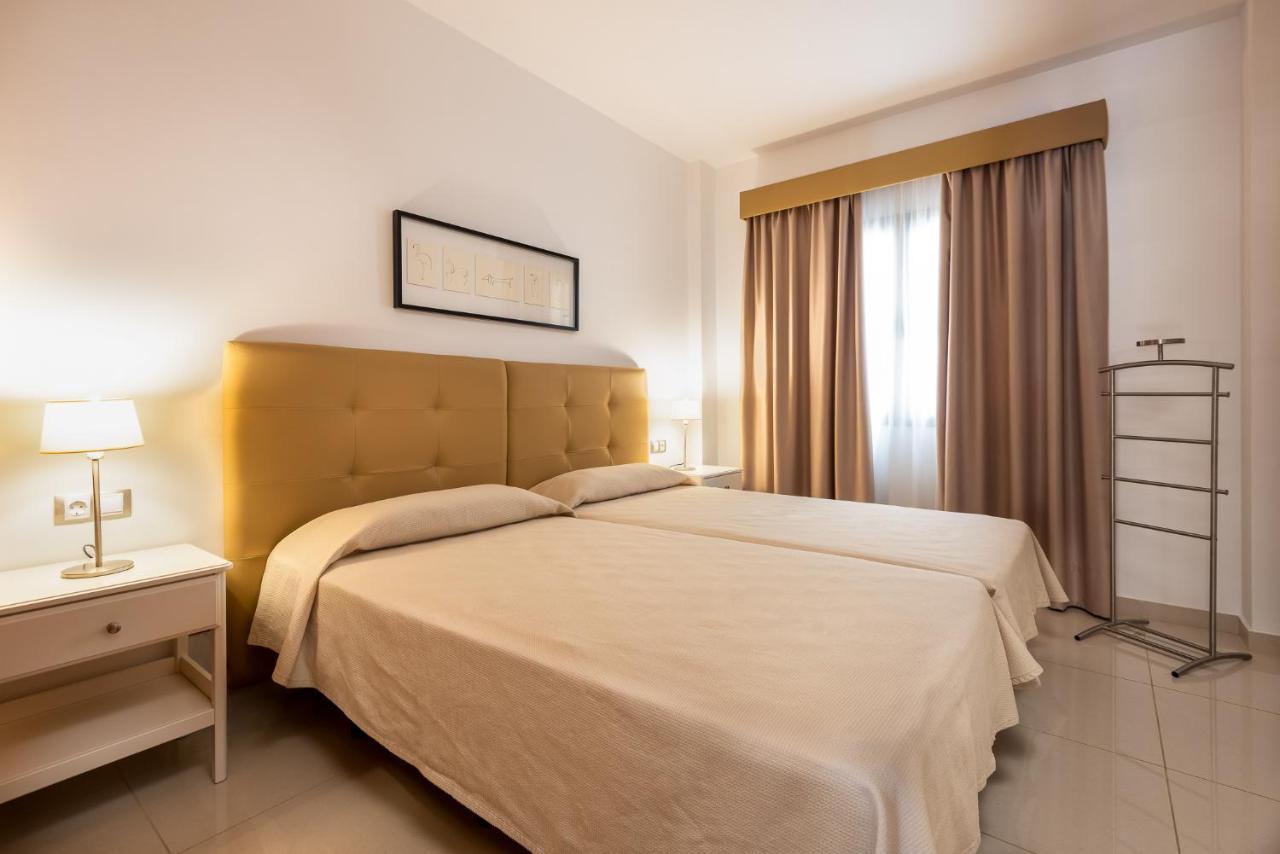 Apartamentos Las Palmeras Пуерто-де-Моган Екстер'єр фото