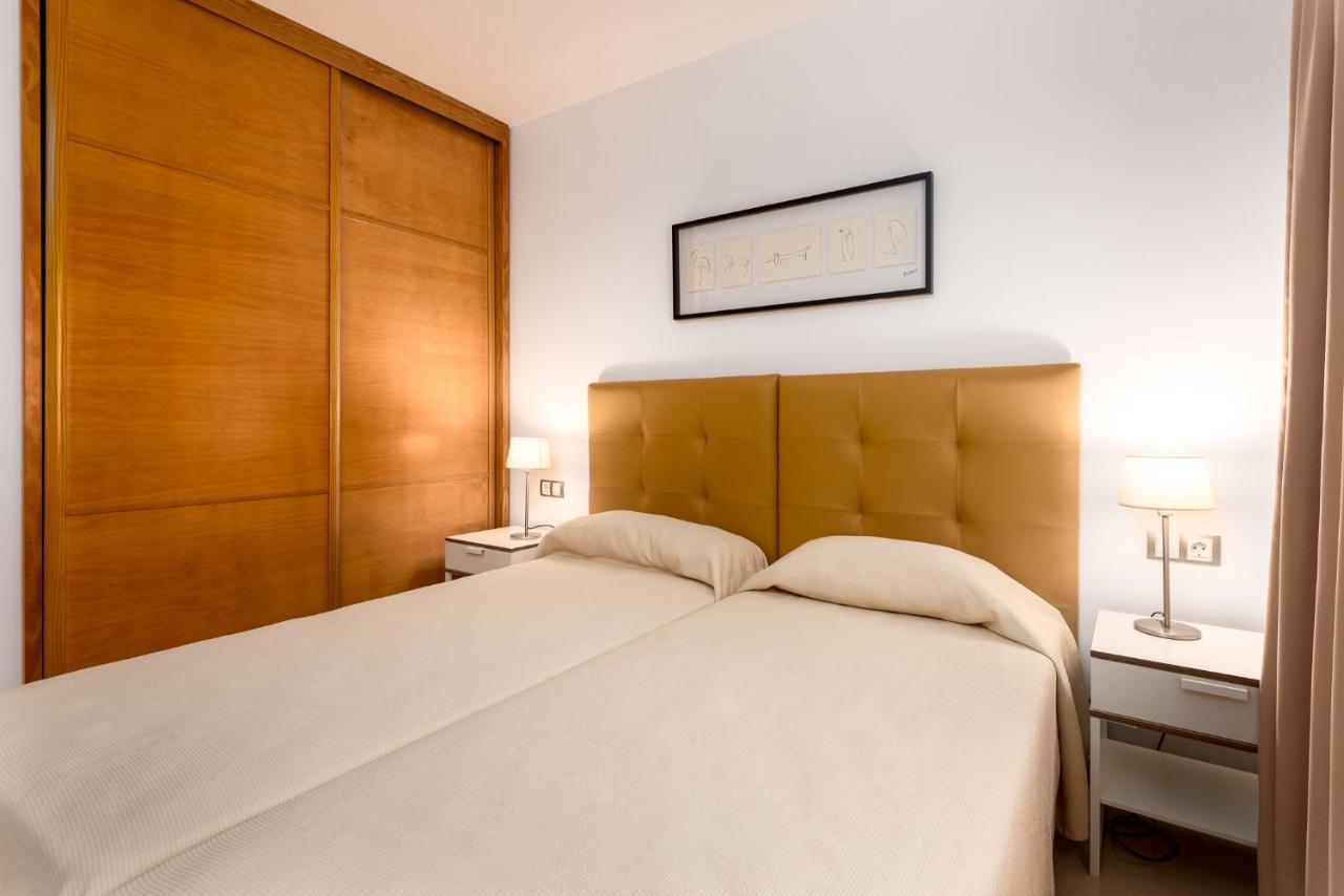 Apartamentos Las Palmeras Пуерто-де-Моган Екстер'єр фото