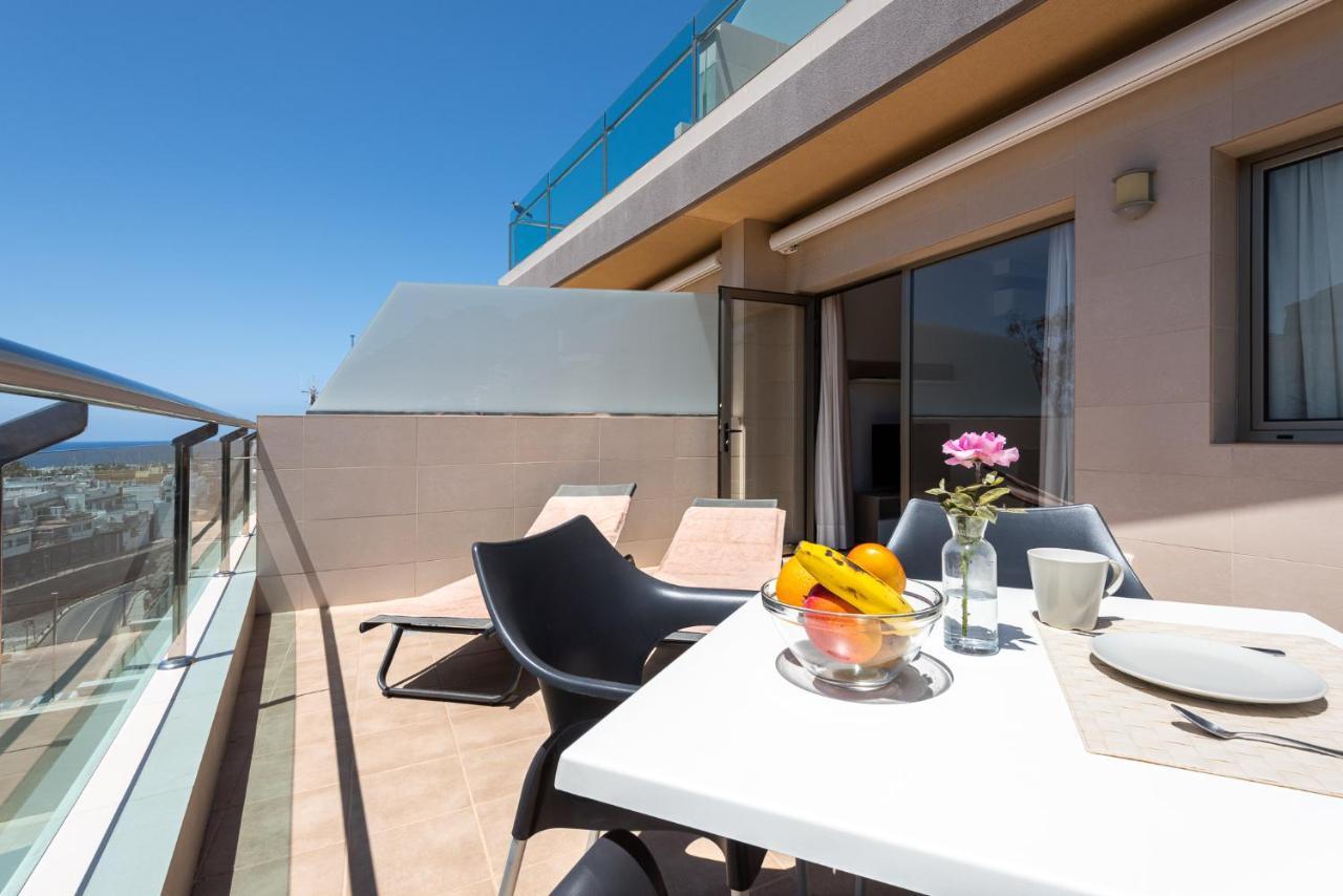 Apartamentos Las Palmeras Пуерто-де-Моган Екстер'єр фото
