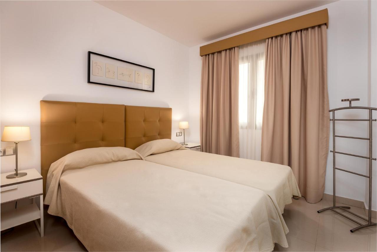Apartamentos Las Palmeras Пуерто-де-Моган Екстер'єр фото