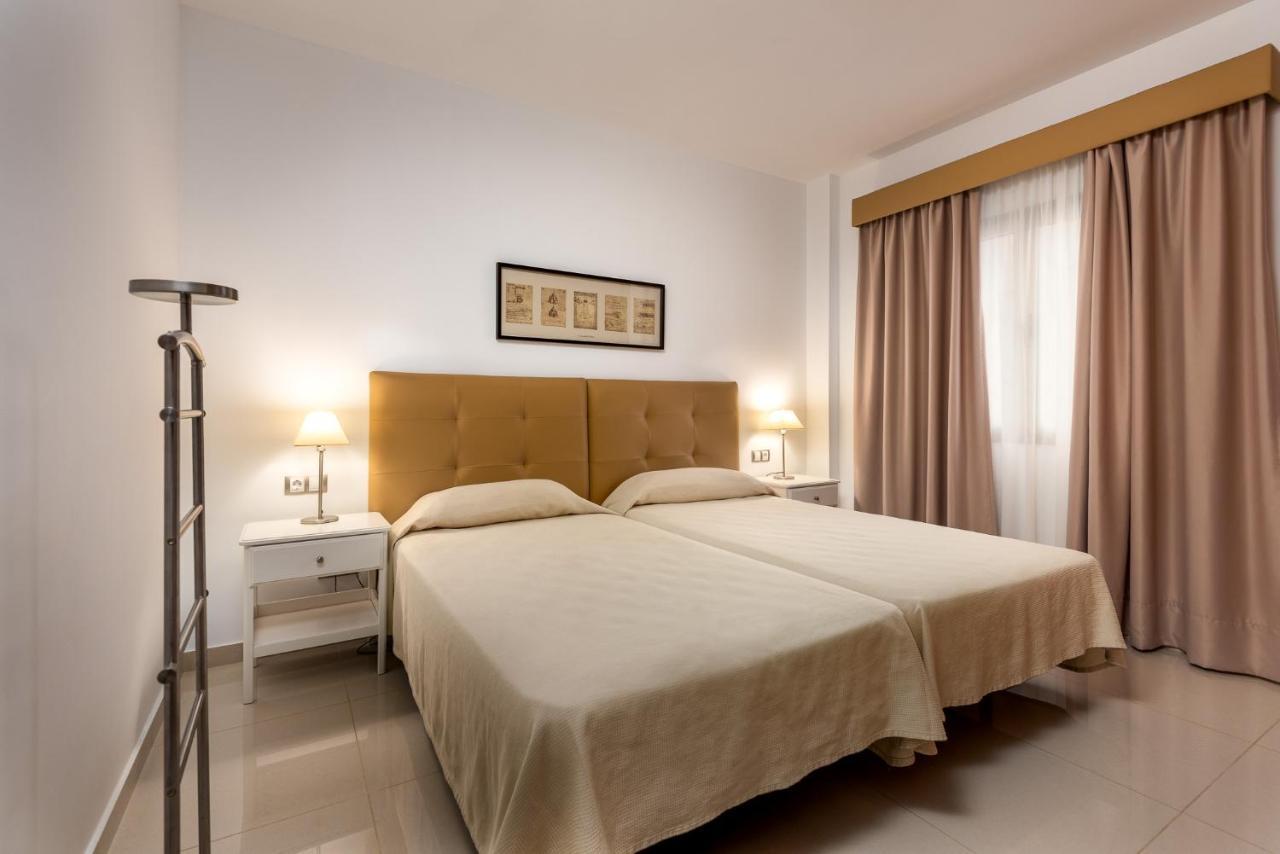 Apartamentos Las Palmeras Пуерто-де-Моган Екстер'єр фото
